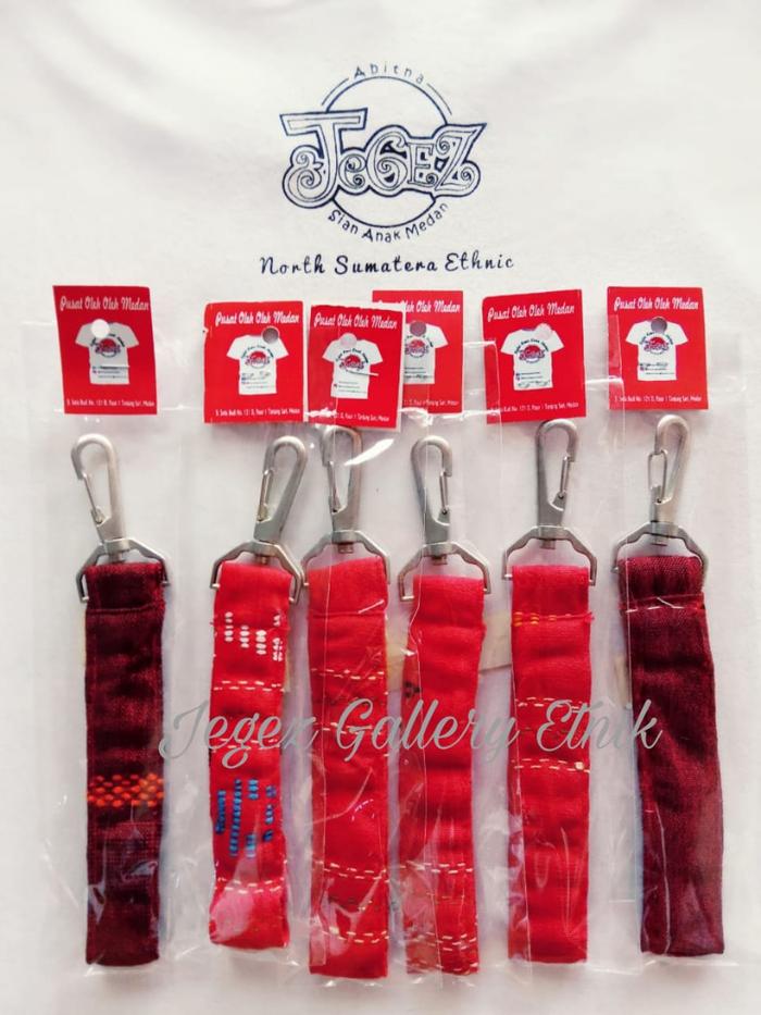 souvenir pernikahan ganci ulos strip