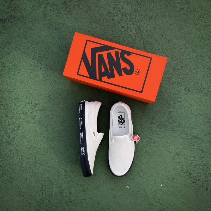 VANS X WTAPS VAULT OG SLIP ON GPS BLACK WHITE ORIGINAL