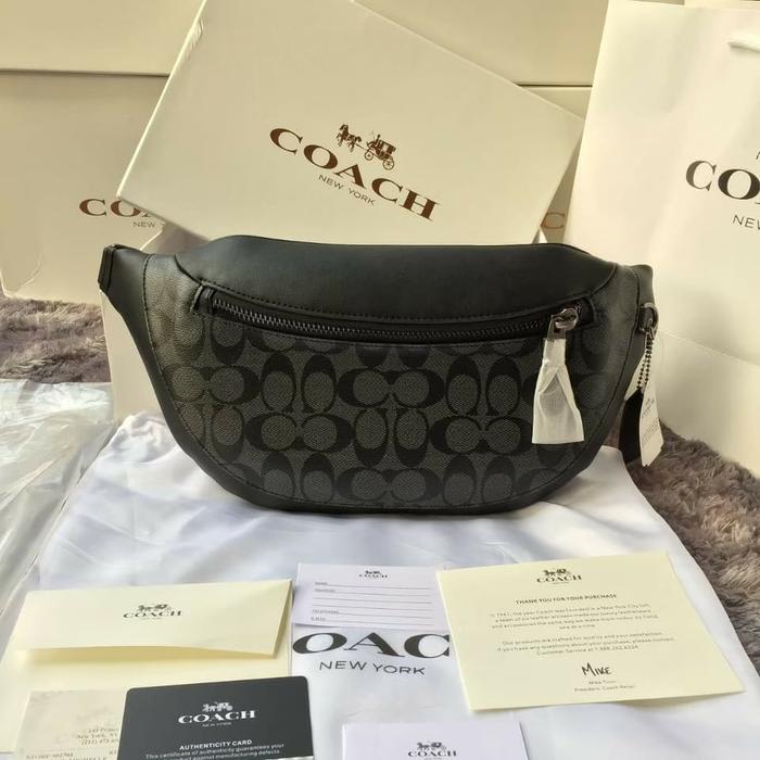 Coach waistbag signature original BNIB Authentic