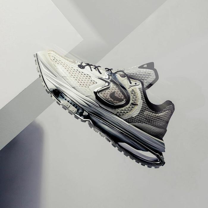 Matthew M. Williams x Nike MMW 4 "Stone"