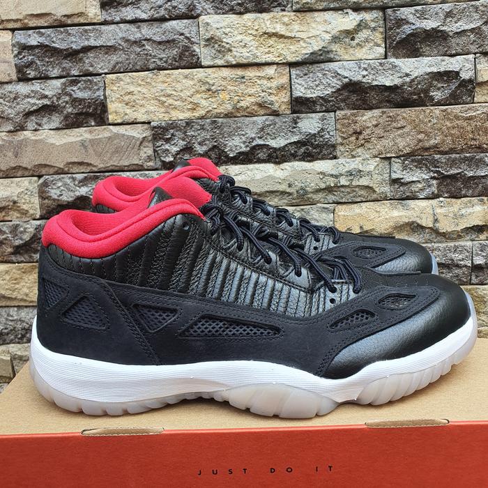AIR JORDAN 11 LOW IE "BRED"