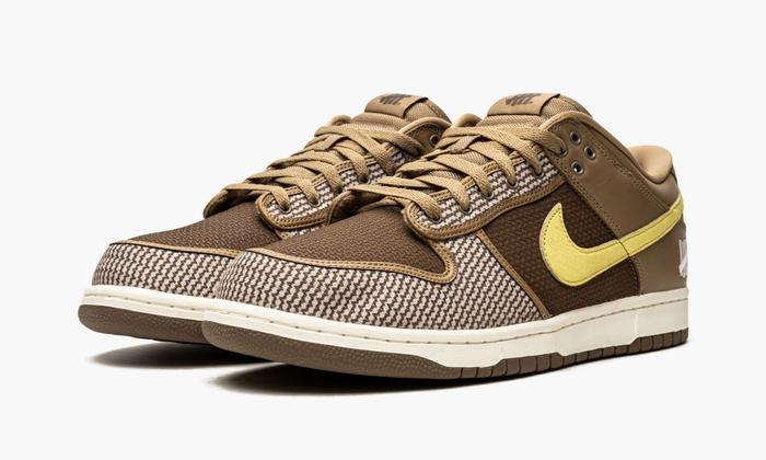 Undefeated x Dunk Low "Canteen"