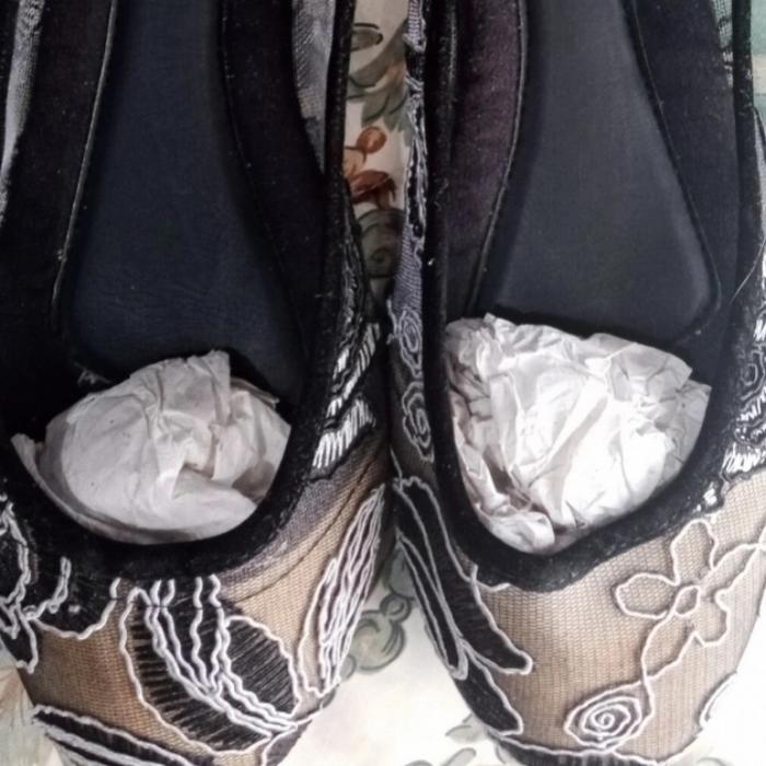 Preloved Lynelle Lace size 40