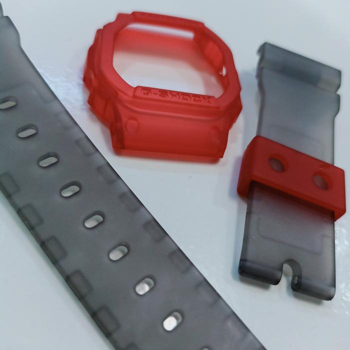 dw5600 redblack smoke
