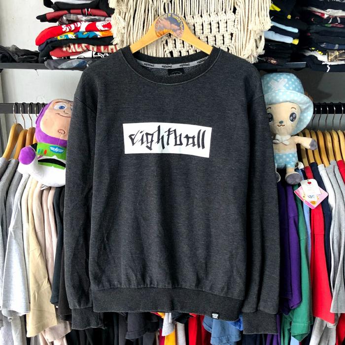 EIGHTBALL CREWNECK SWEATER SECOND THRIFTTING COWOK CEWEK MURAH