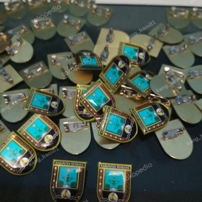 pin resin kuningan/custom