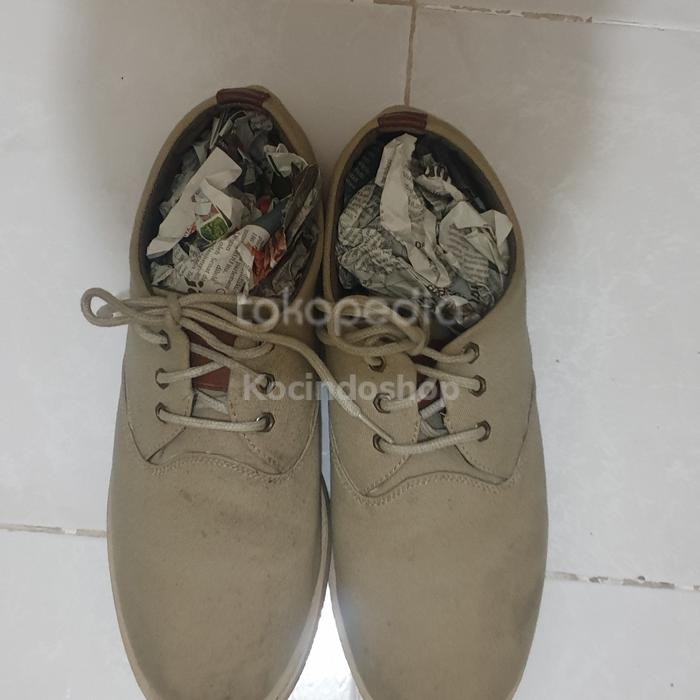 sepatu pria merk quiksilver kanvas size 45 warna coklat
