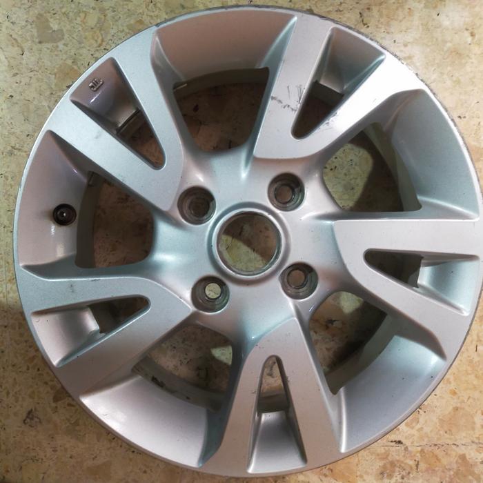 velg original livina 2012
