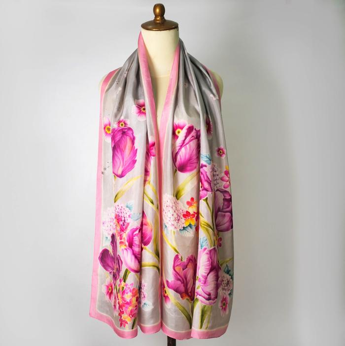 Scarf Sutera Lukis Motif Bunga Tulip