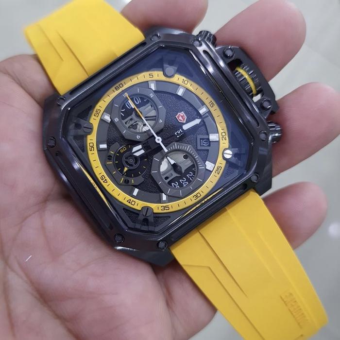 Expedition 6812 Man Yellow