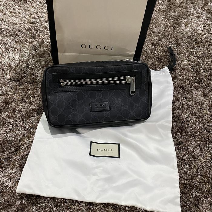 Gucci GG Supreme Black Belt Bag