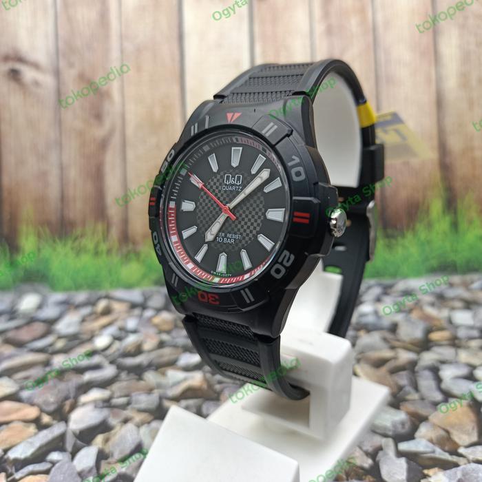 Q&Q QnQ QQ Jam Tangan Pria Analog Karet Hitam GW36J007Y Original