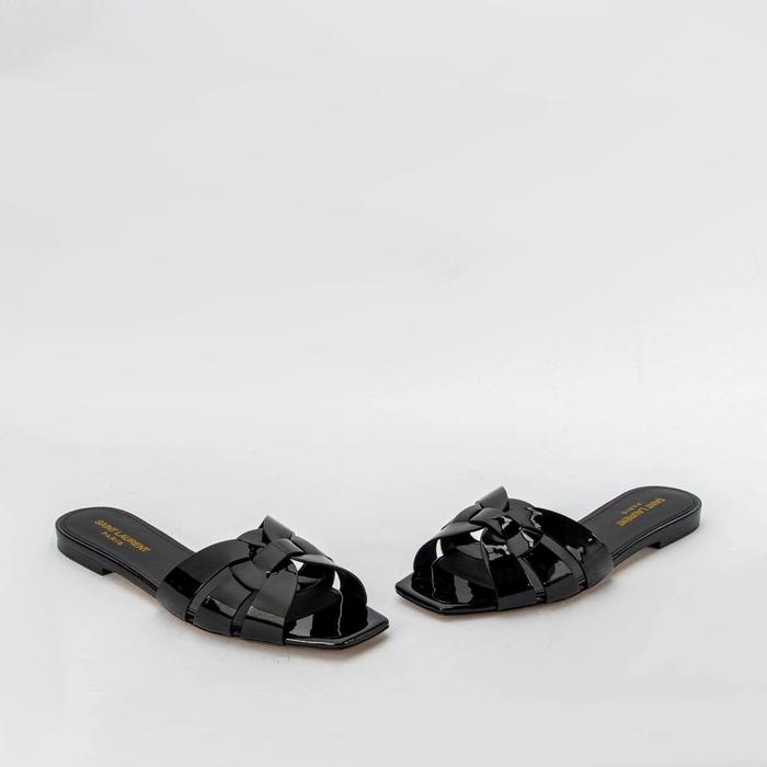 YSL Saint Laurent Sandal Nu Pieds in Black Patent