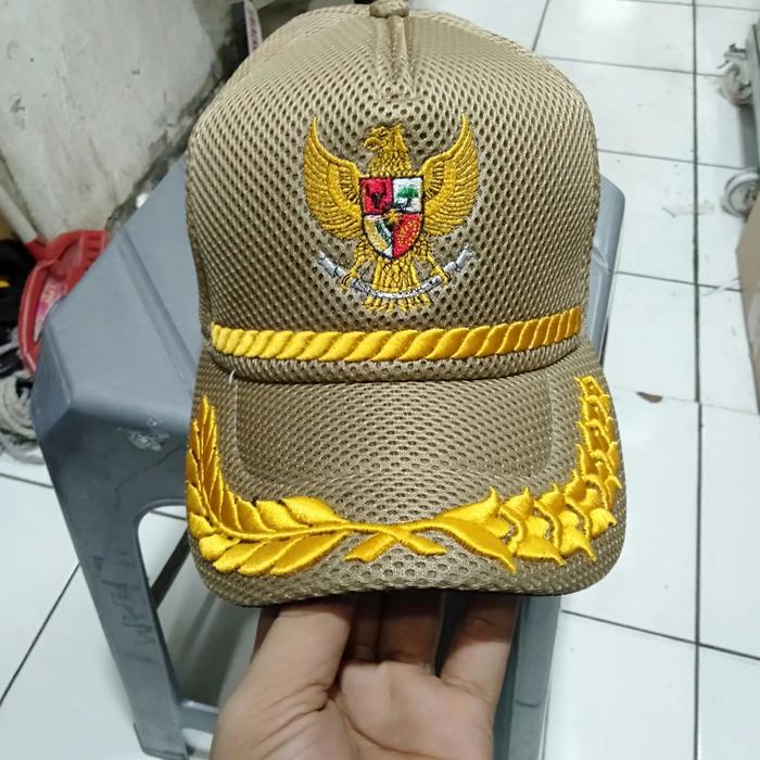 topi garuda padi kapas