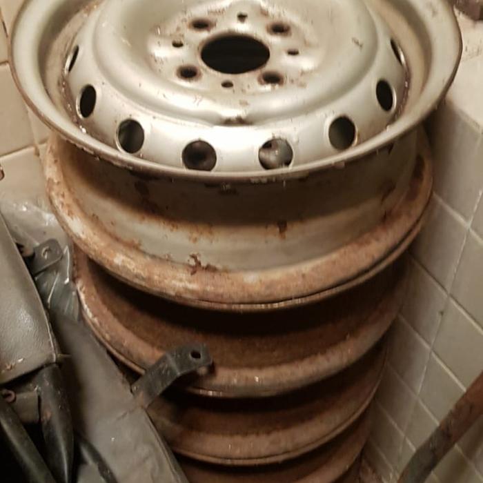 velg kaleng orisinil fiat 124