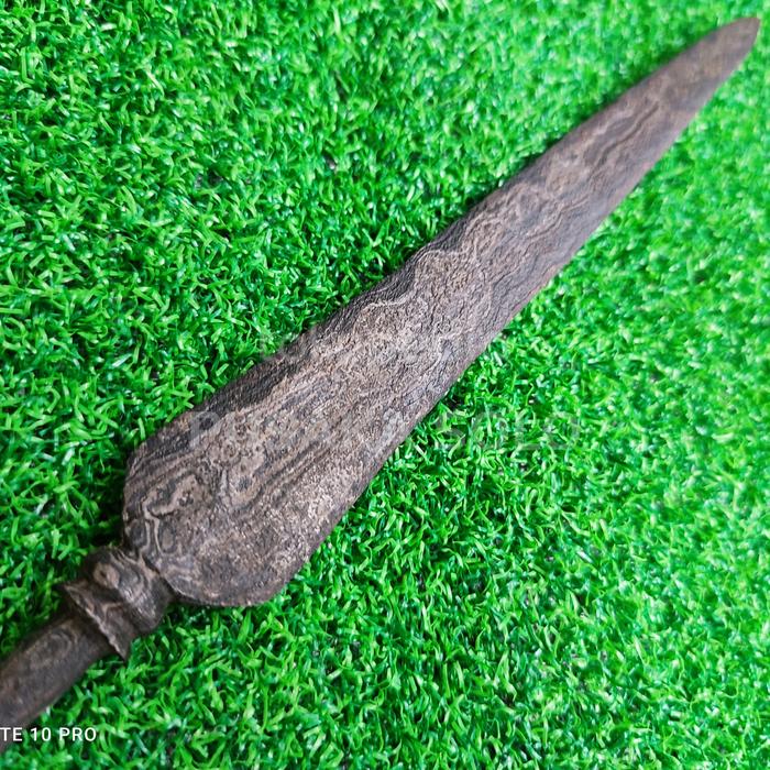 PUSAKA TOMBAK LURUS PAMOR BAGUS