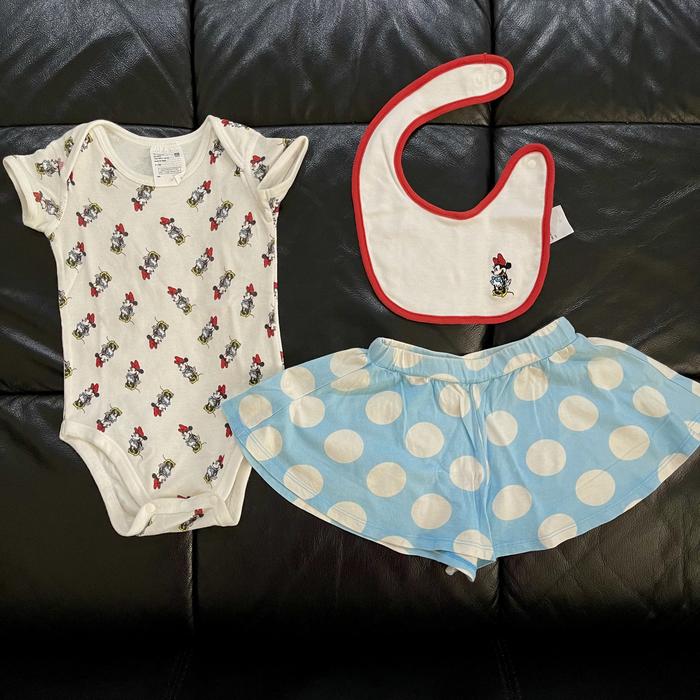 Preloved Uniqlo Disney Minnie Mouse Baby Set Romper Slaber Celana 6-12