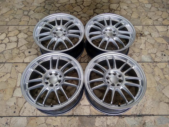 Bekas Velg Mobil Racing RE30 Ring 17 Lebar 7,5 ET40 pcd 4x100, 4x114