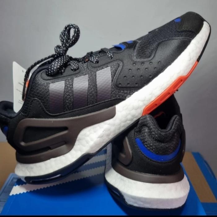 sepatu adidas day jogger