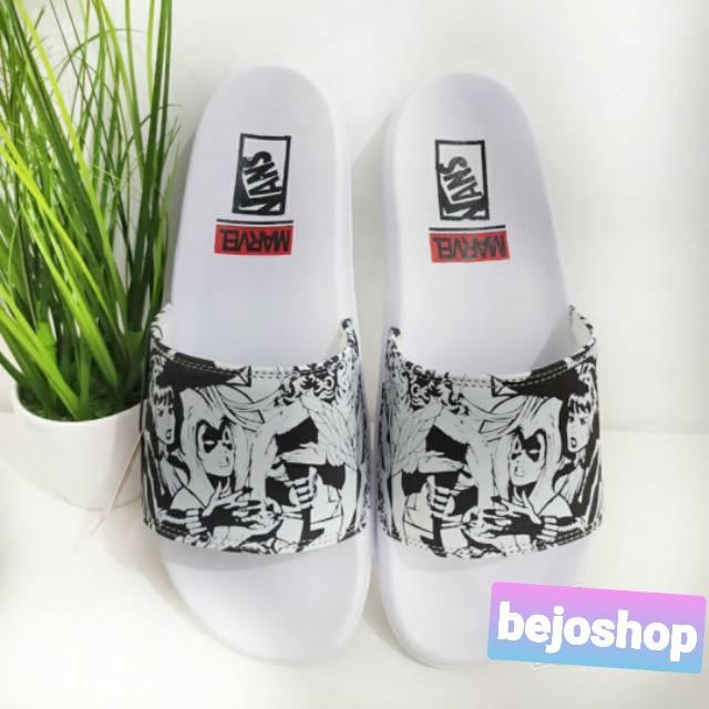 Sandal Slop Marvel Pria Vans