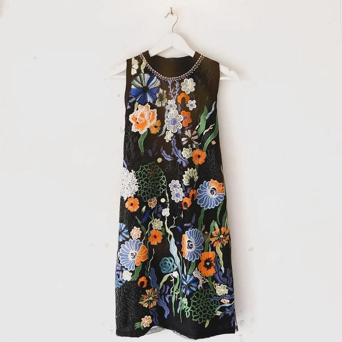 Batik Nonik Embroidery Dress