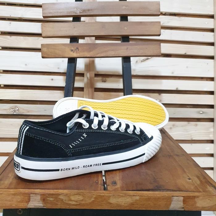 SEPATU EXODOS57 FOTEINO LOW BLACK WHITE | SEPATU LOKAL