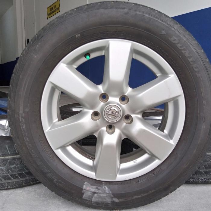 velg copotan bekas Nissan X-Trail Ring 17 plus ban 225/65 R17 Dunlop