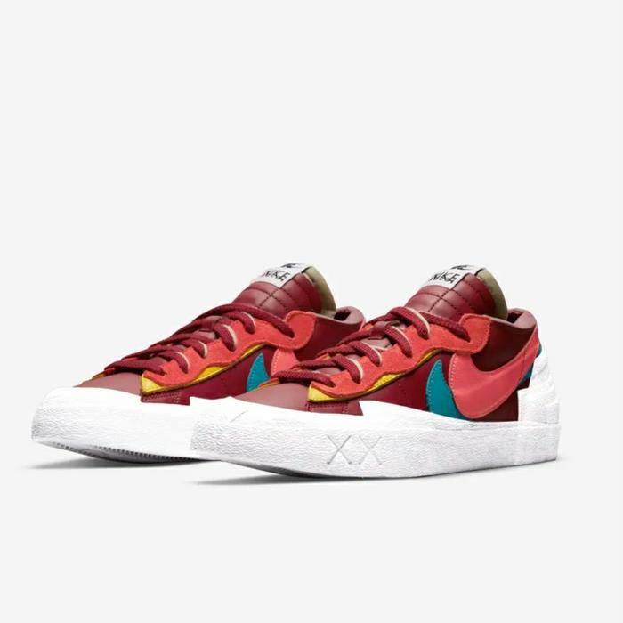 Nike x Sacai Blazer Low Kaws Team Red 2021