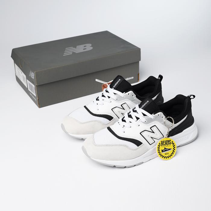 SEPATU New Balance-997h White Black