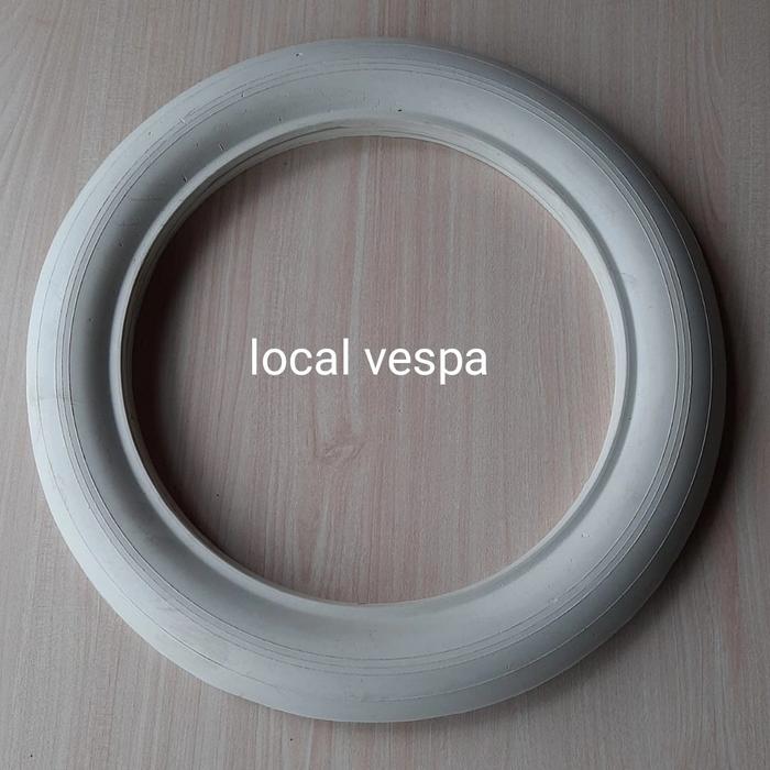 Lis Ban Vespa 8 Polos