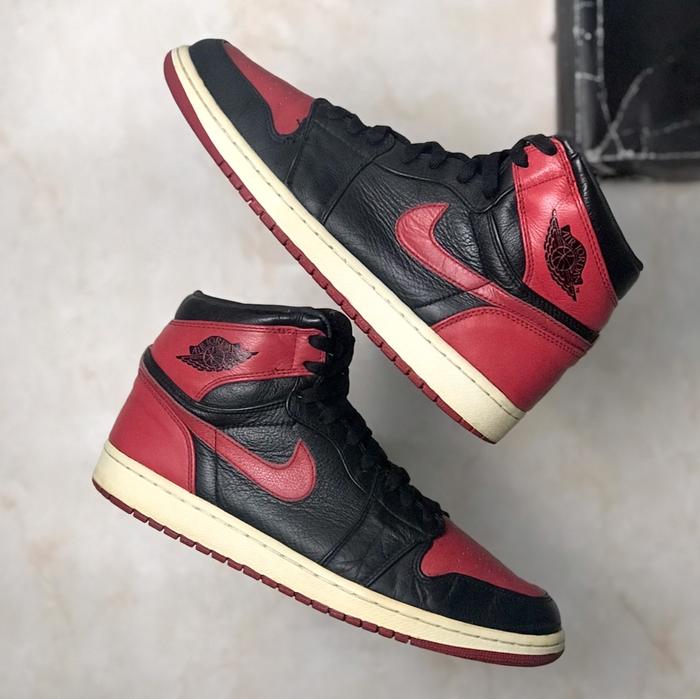 AIR JORDAN 1 BRED BANNED 2011 AUTHENTIC SNEAKERS 100%