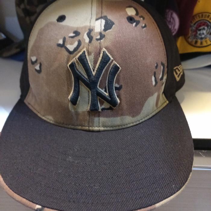 NY caps baseball camo