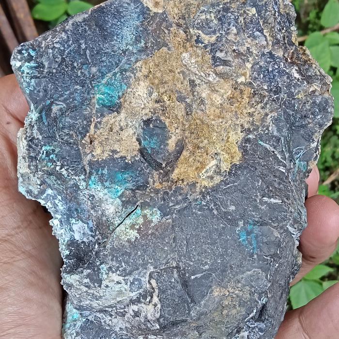 900 gr Bacan Doko Majiko Hitam ( Rough / Bahan Batu Akik Ternate )
