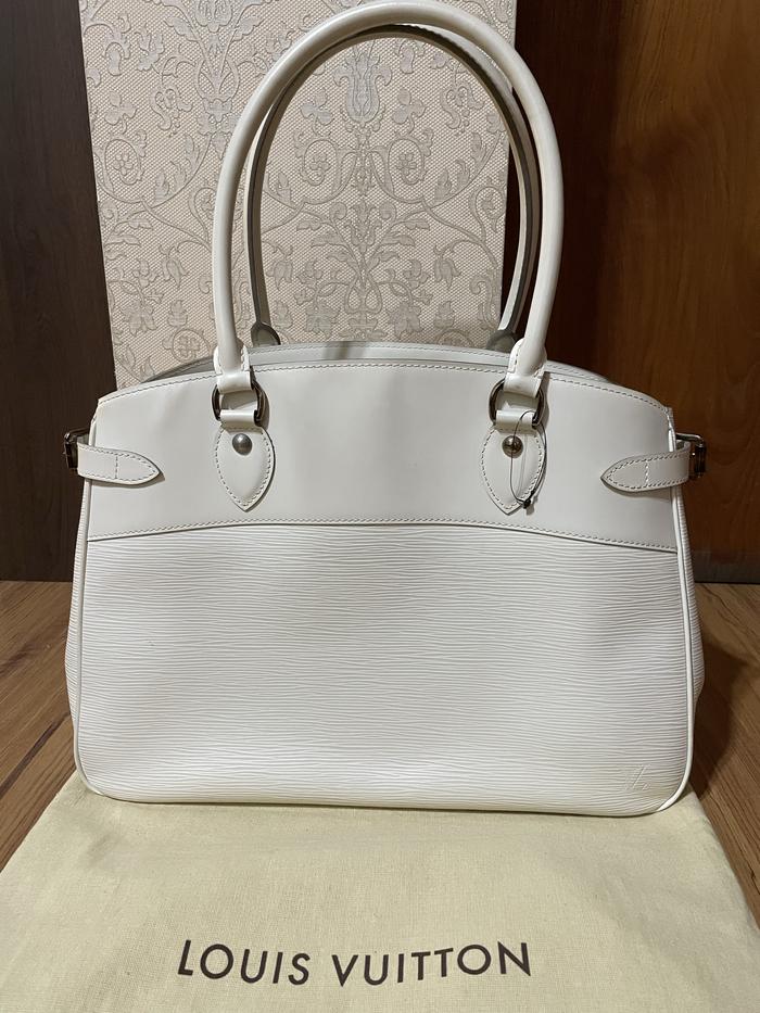 PRELOVED LV LOUIS VUITTON PASSY GM TAS LV ORIGINAL AUTHENTIC ASLI