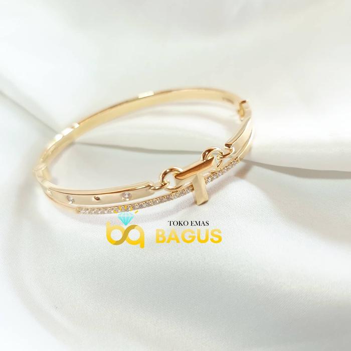 Gelang Oval Emas Asli kadar 375 UBS Gelang Bangle Emas Permata 01