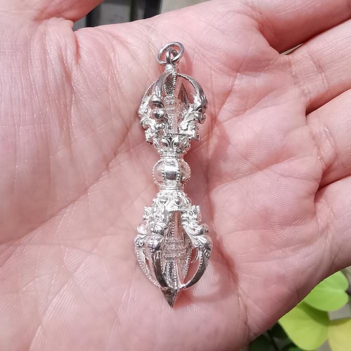 liontin perak murni Vajra dorje handmade nepal UK. 7cm +-