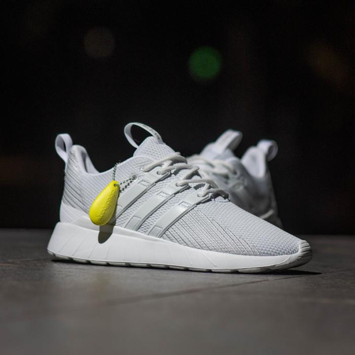 ADIDAS QUESTAR FLOW TRIPLE WHITE