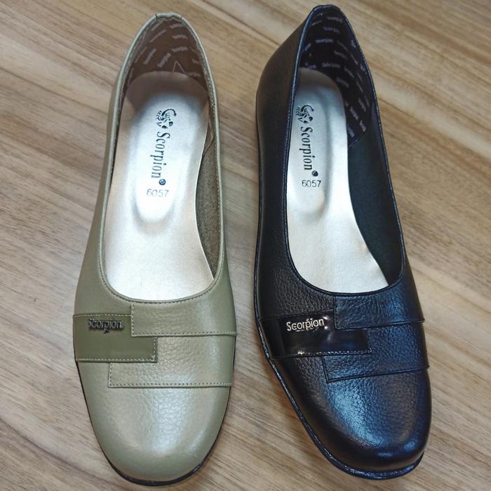 Scorpion Sepatu Flat Wanita 6057