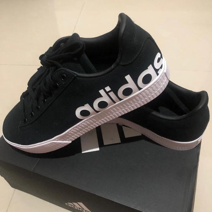 Sepatu Adidas Daily 3.0 LTS