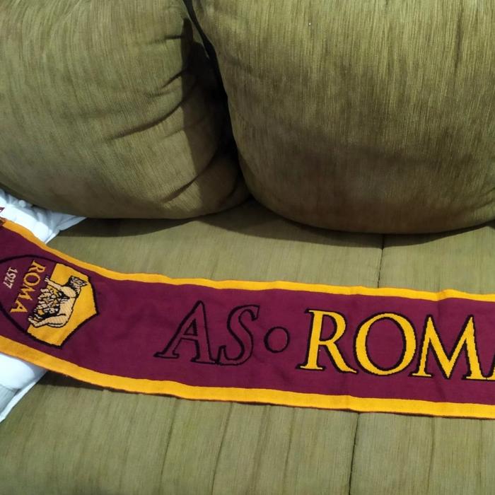 Syal original merchandise AS ROMA