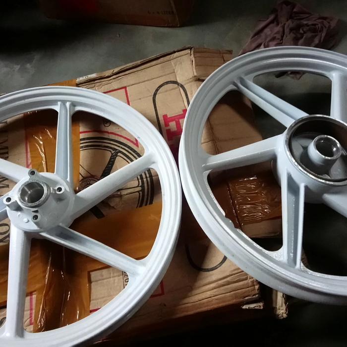 pelek velg yamaha fiz f1zr f1z merk Hero made in thailand