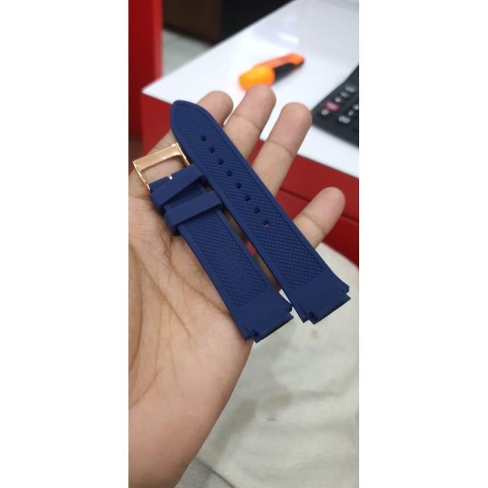 Karet Guess Blue W0247G3 UTK Pria Original