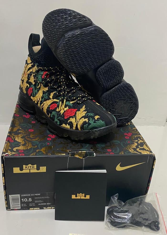 Nike Lebron 15 Kith “Closing Ceremony” 2018 Authentic 100%