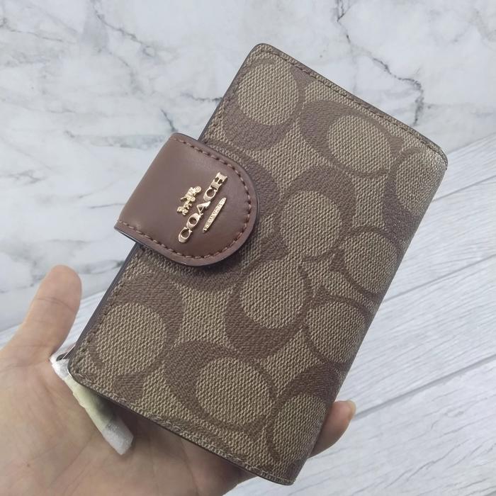 Coach C0082 Sig Mdm Crnr Zip Wallet