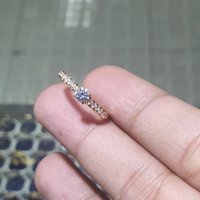 cincin soliter roxe emas