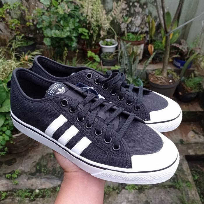 adidas nizza trefoil