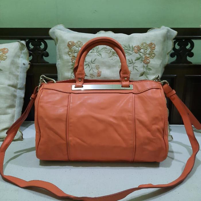 Tas Wanita Branded Second Dissona Tas Selempang