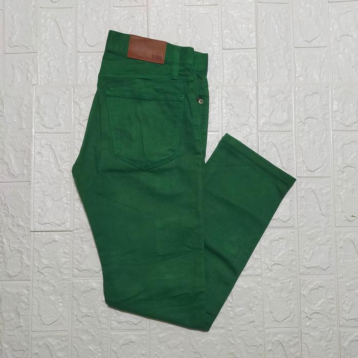 CELANA PANJANG-UNIQLO. T 000-JEANS-PRIA-SIZE:30 (69 T 7)