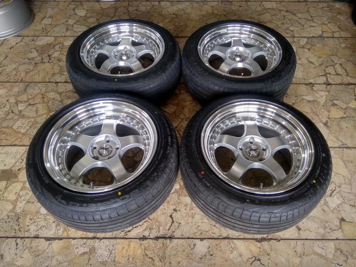 VELG MOBIL BEKAS CAMRY RING 18X8.5/9.5 PCD 5X114 ET35 + BAN 235 50