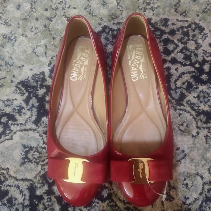 Sepatu Salvatore Ferragamo Preloved